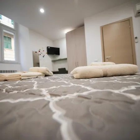 5 Terre ゲストハウス 3*